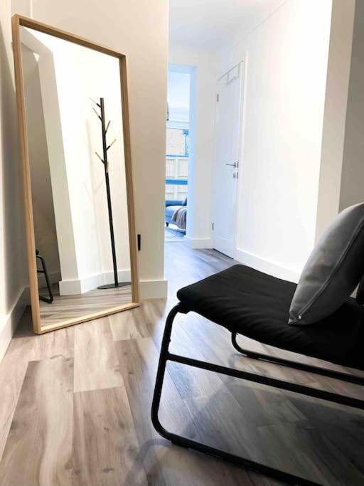 Апартаменты Modern Flat Near Train Station With Free Parking Кембридж Экстерьер фото