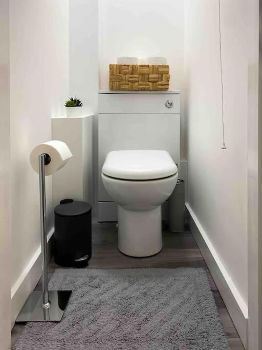 Апартаменты Modern Flat Near Train Station With Free Parking Кембридж Экстерьер фото